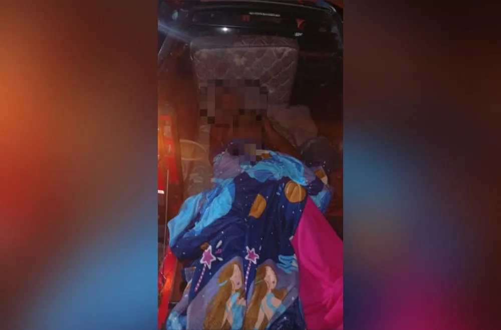 Homem na carroceria - Foto: WhatsApp | Alvorada Informa